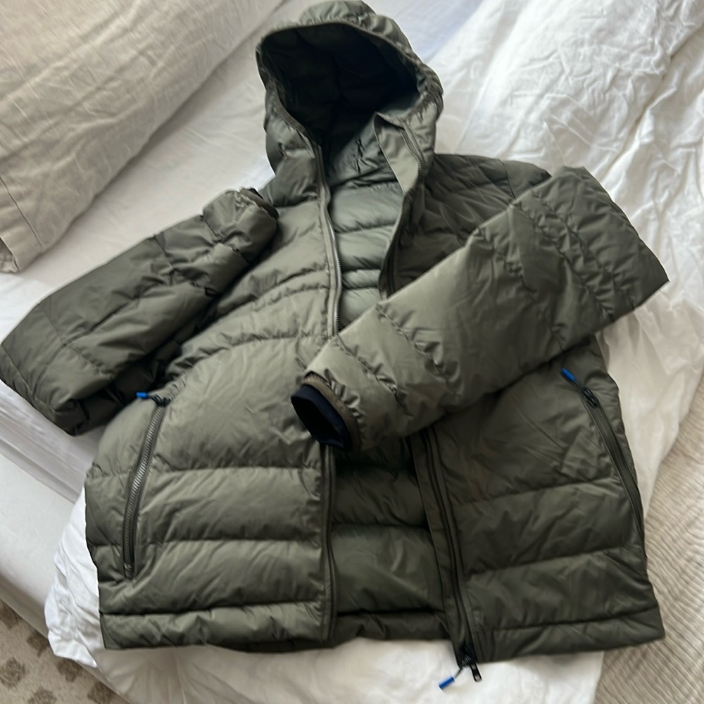 Maap women's transit packable puffer size small brand new